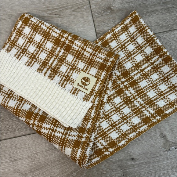 Timberland Brown and Cream Knit Scarf NWT - Picture 3 of 3